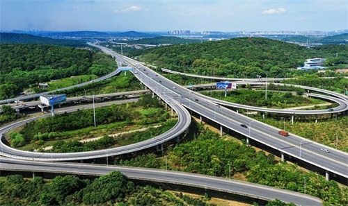 湟中钢筋套筒应用于高速公路